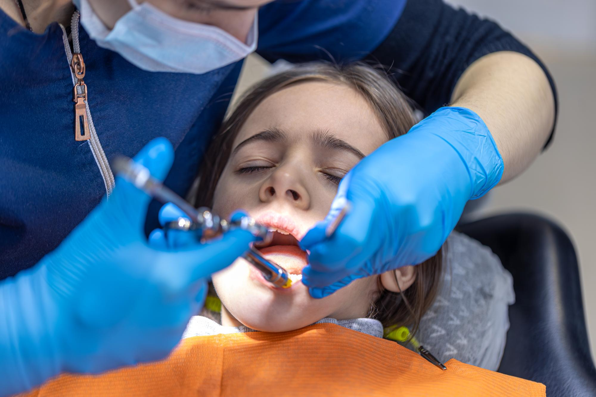 Common Orthodontic Emergencies and How to Handle Them